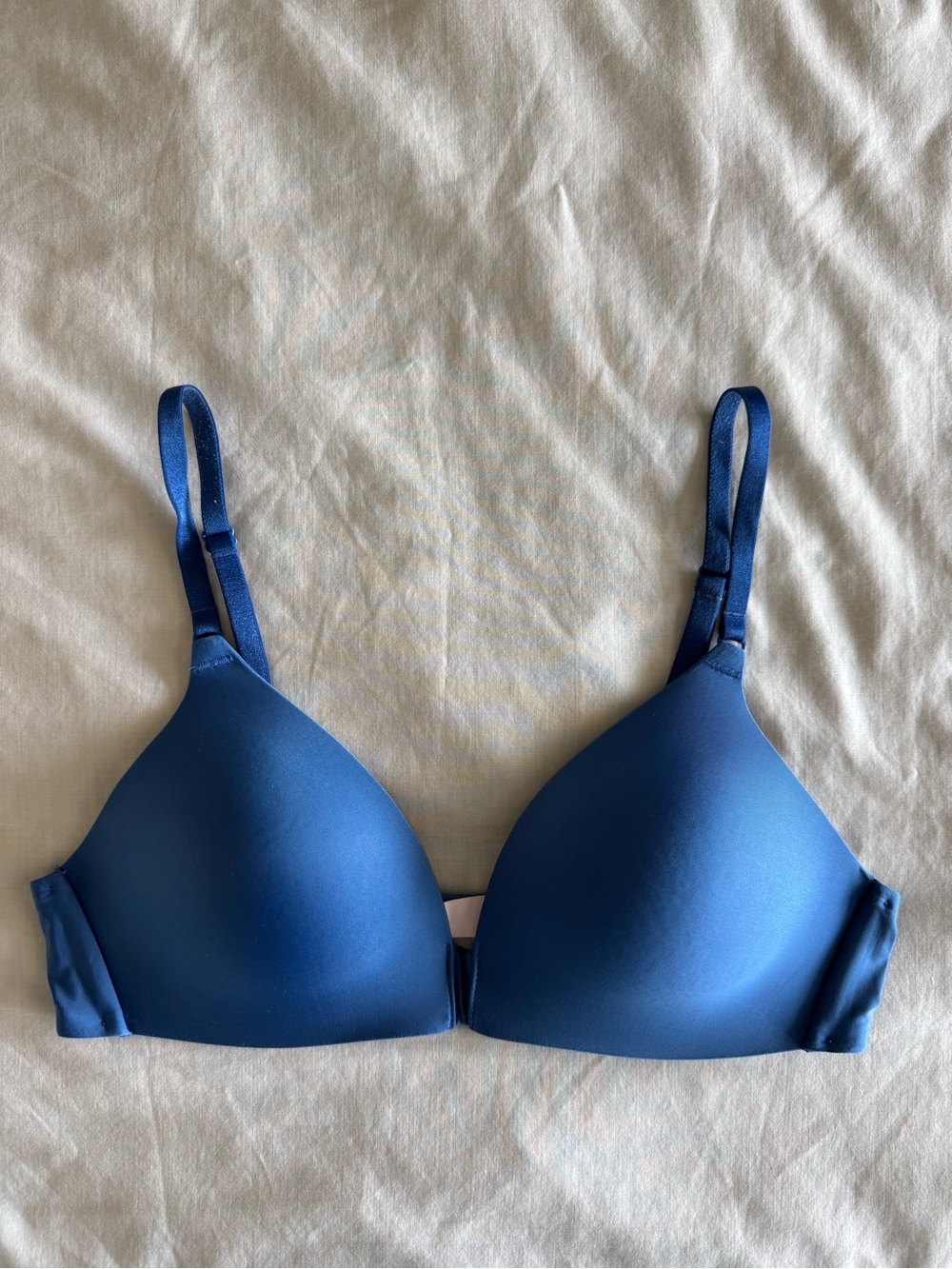 Victoria's Secret Smooth Molded Royal Blue Bra Light Padding No Push Up 34B
